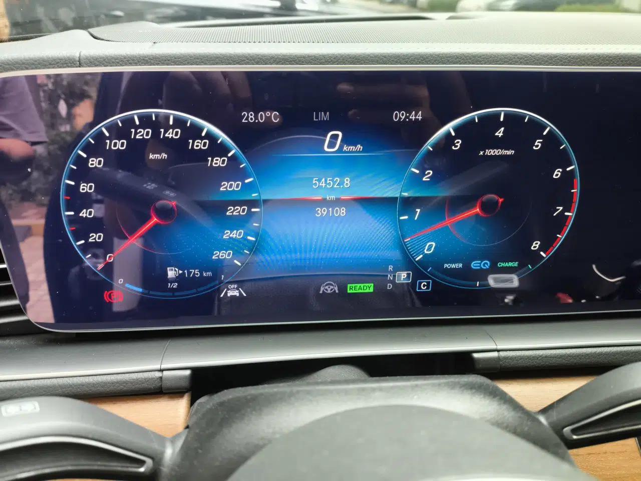 Mercedes-Benz GLS 2021 Facelift GLS 450 4MATIC Luxury Edition — миниатюра 11