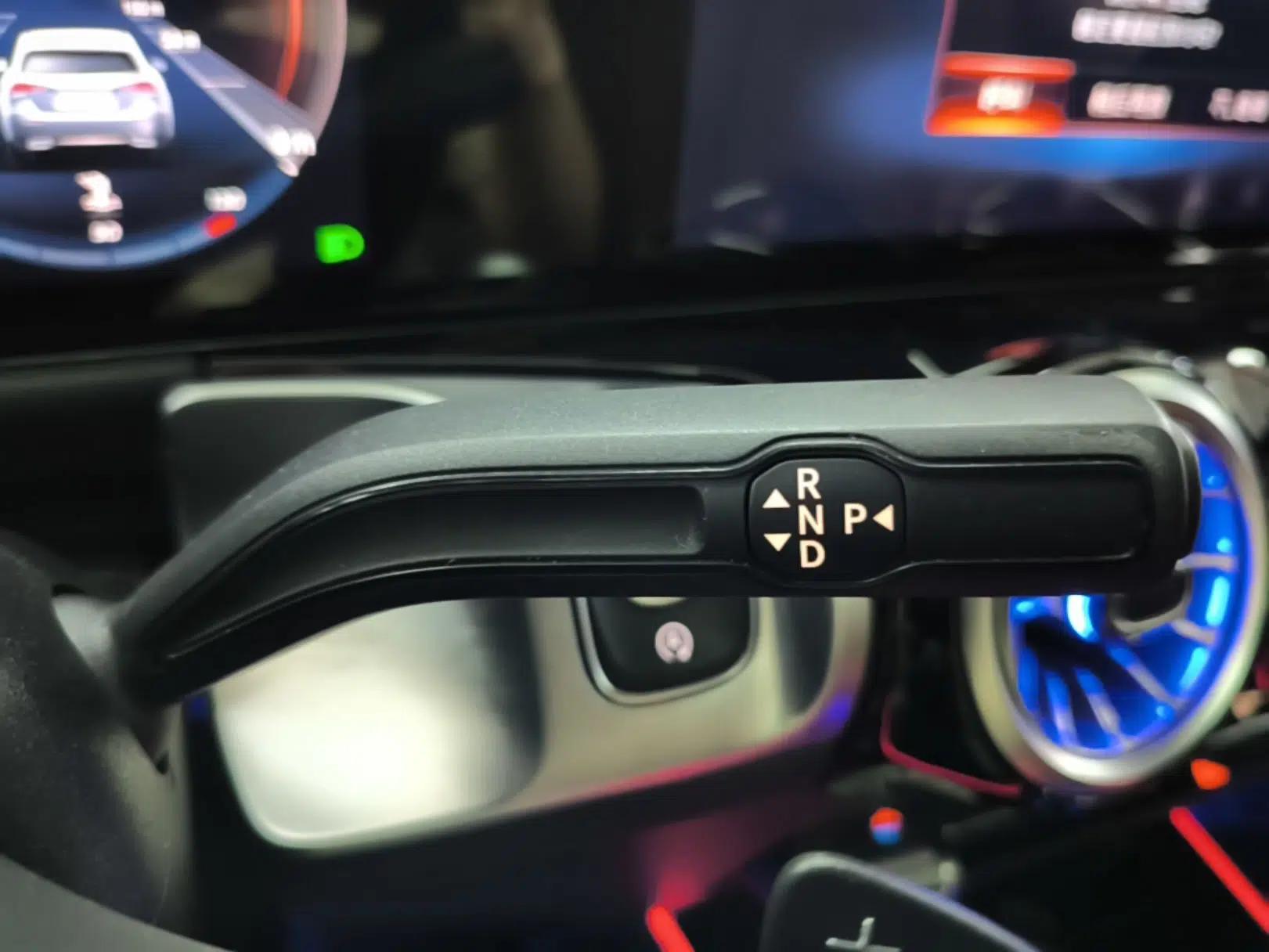 Mercedes-Benz GLB 2022 Refresh GLB 200 Dynamic Edition — миниатюра 16