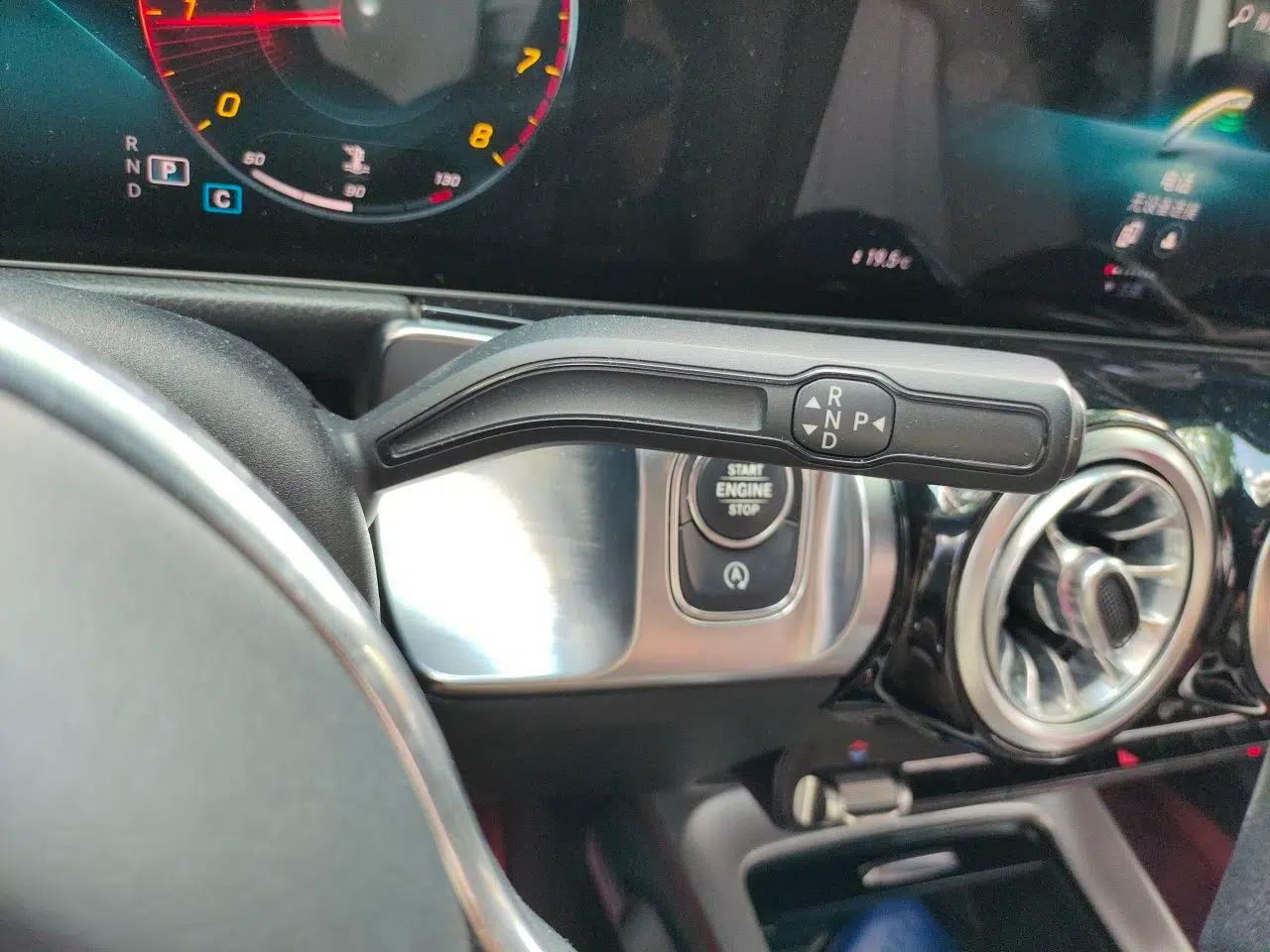 Mercedes-Benz GLB 2020 GLB 200 Dynamic Edition — миниатюра 14