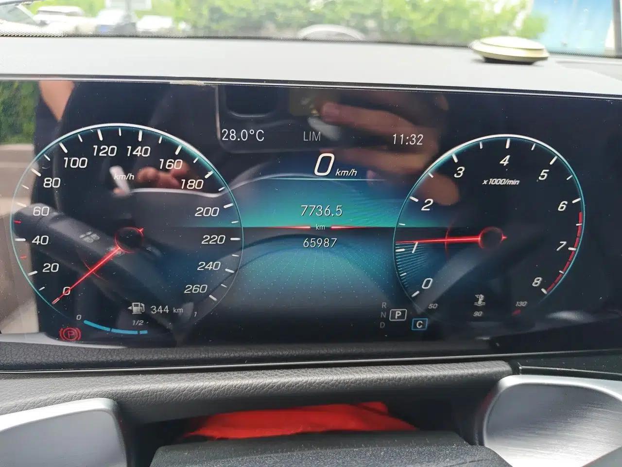 Mercedes-Benz GLB 2022 GLB 220 4MATIC — миниатюра 12