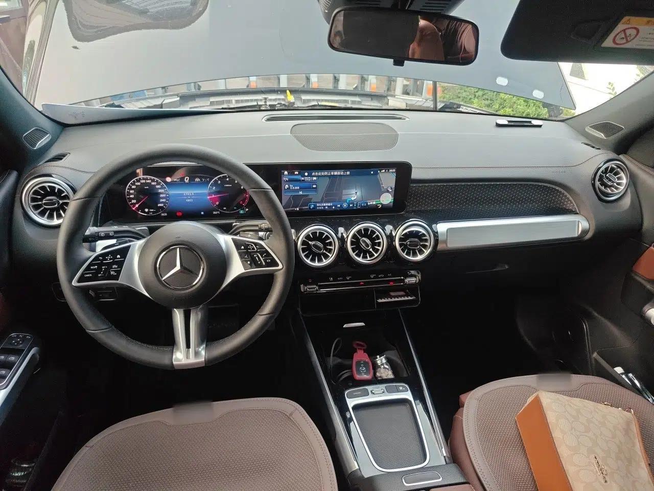 Mercedes-Benz GLB 2025 GLB 220 Sport Edition — миниатюра 9