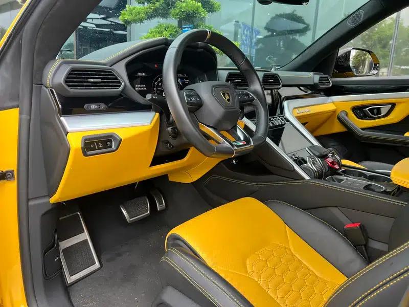 2021 Urus 4.0T V8 — миниатюра 7