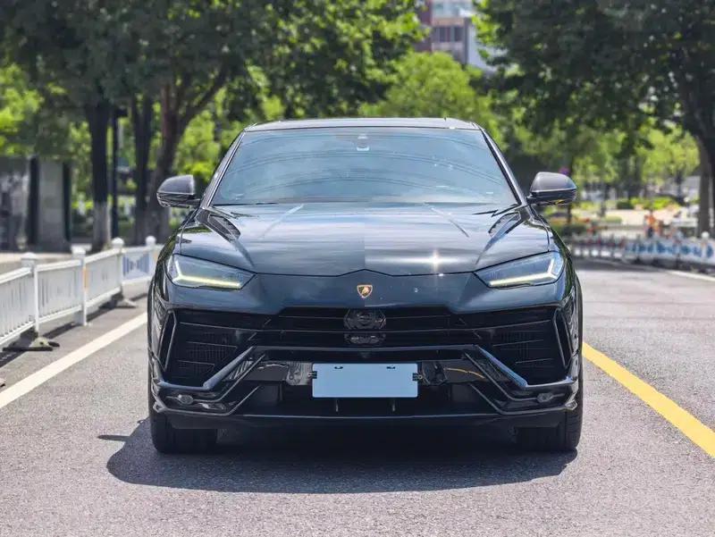 Urus 2022 4.0T V8 Performante — миниатюра 2