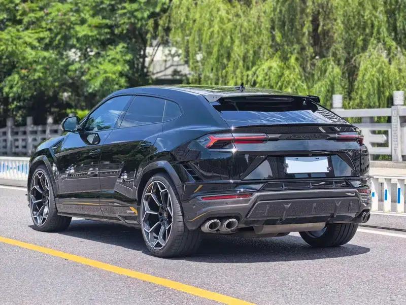 Urus 2022 4.0T V8 Performante — миниатюра 4