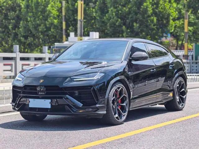 Urus 2022 4.0T V8 Performante