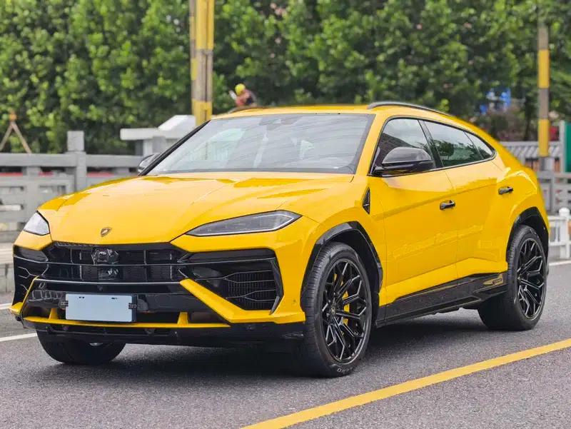 2025 Urus SE 4.0T Standard Edition — миниатюра 1