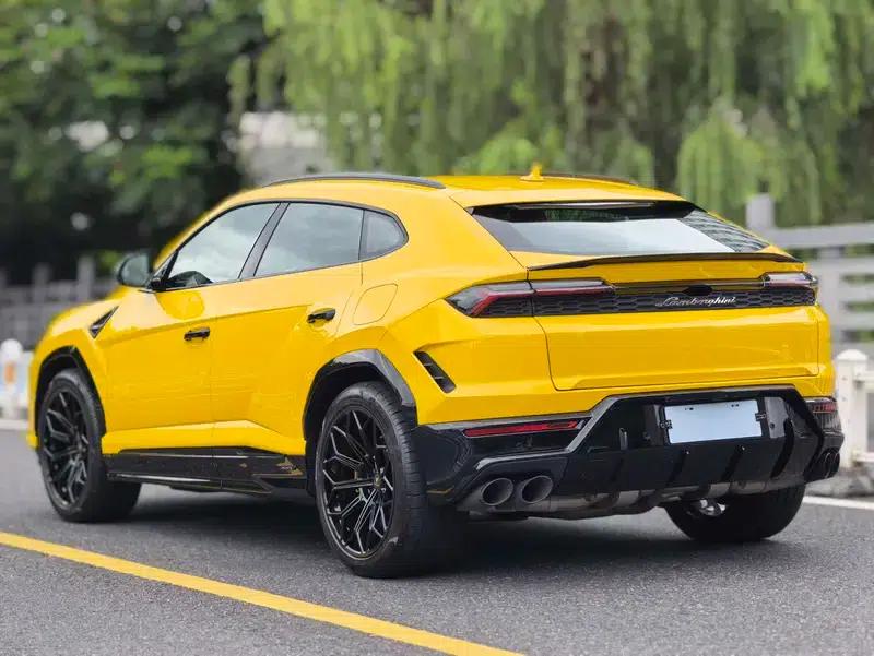 2025 Urus SE 4.0T Standard Edition — миниатюра 4