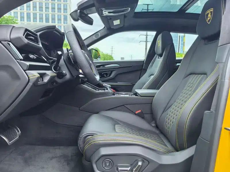 2025 Urus SE 4.0T Standard Edition — миниатюра 8