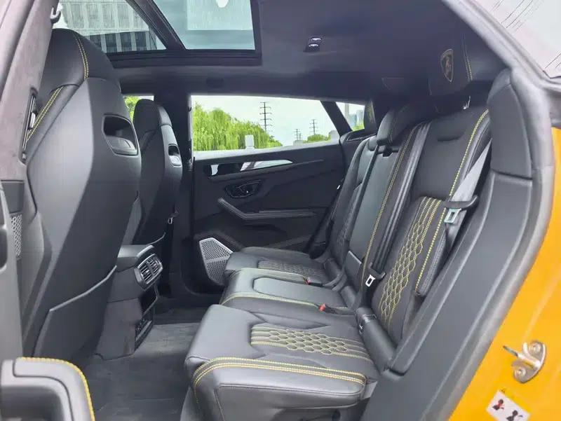 2025 Urus SE 4.0T Standard Edition — миниатюра 9