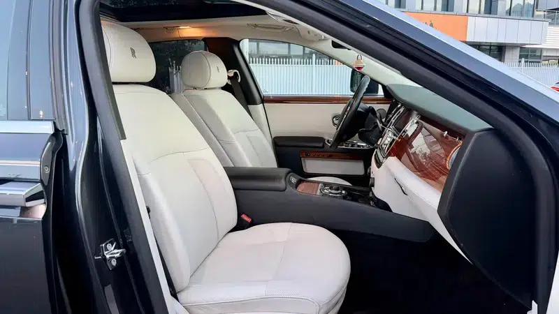 2010 Ghost 6.6T Standard Edition — миниатюра 10