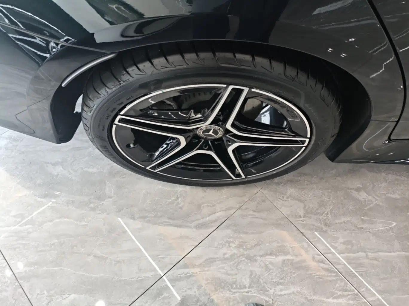 Mercedes-Benz CLS 2023-Year Restyled CLS 260 — миниатюра 11