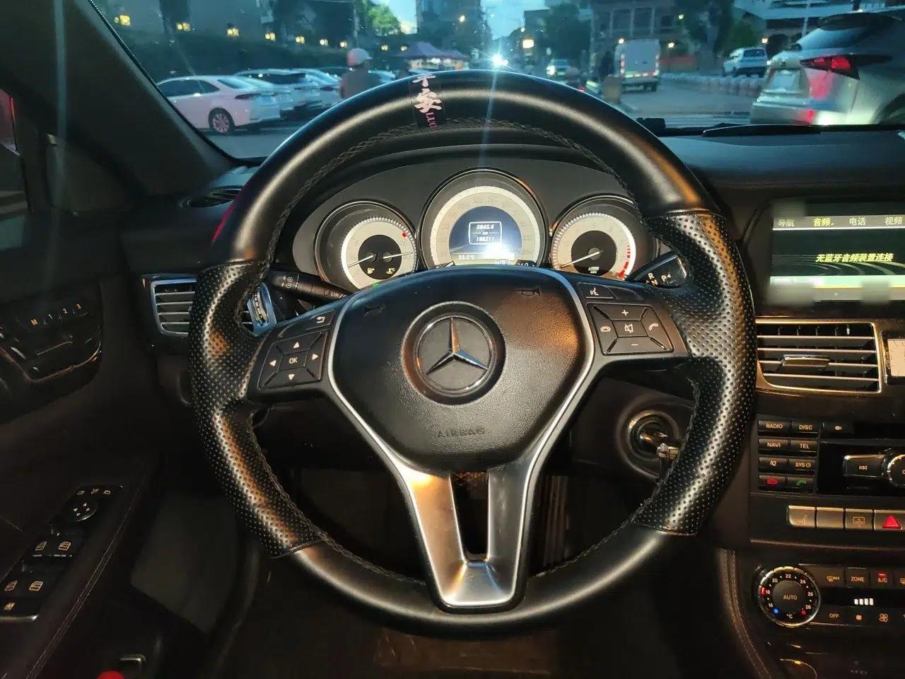 Mercedes-Benz CLS 2012 CLS 300 CGI — миниатюра 10