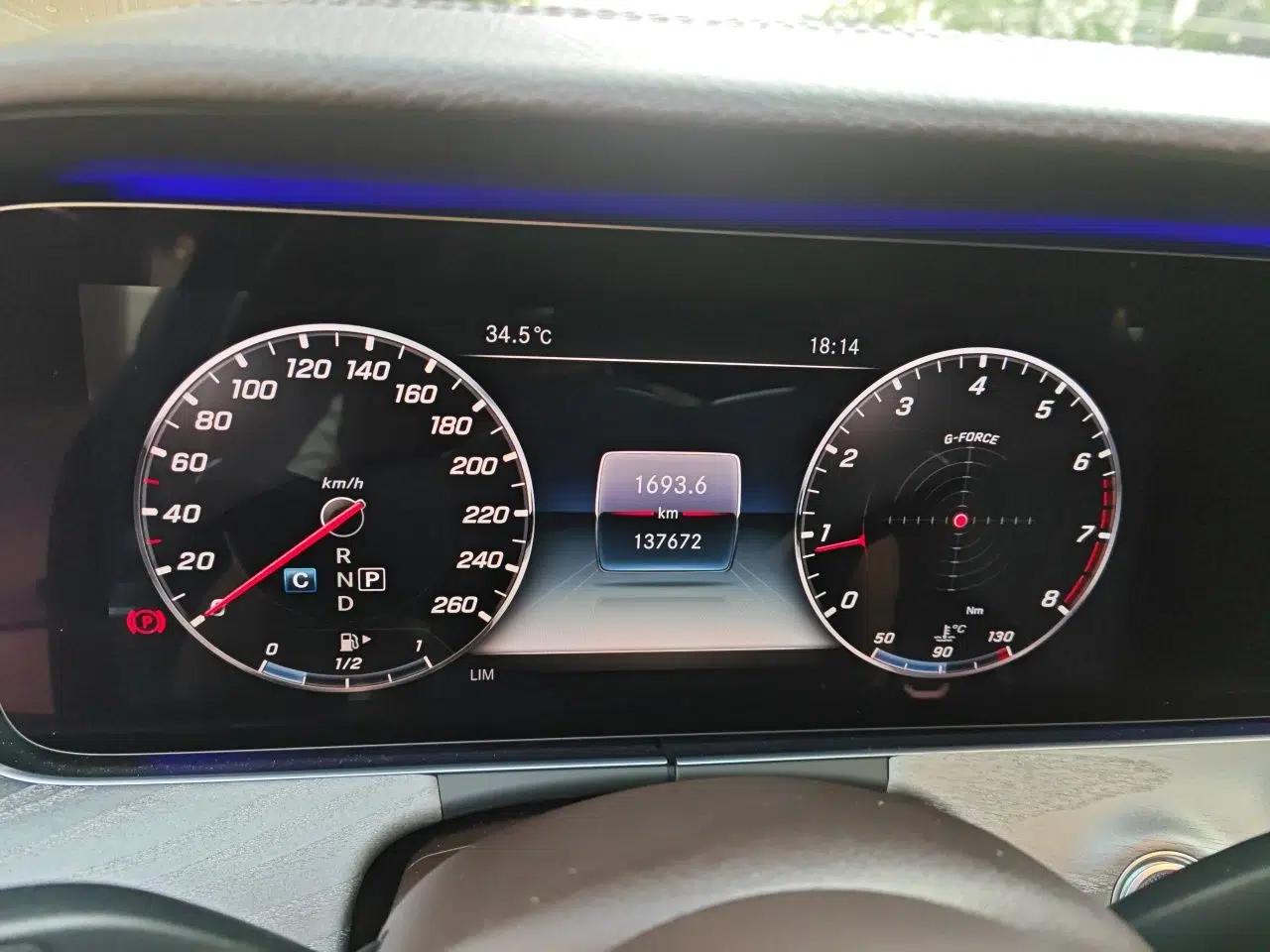Mercedes-Benz CLS 2018 CLS 300 Luxury Model — миниатюра 11