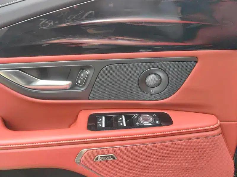 Navigator 2025 2.0T AWD Premium Edition — миниатюра 16