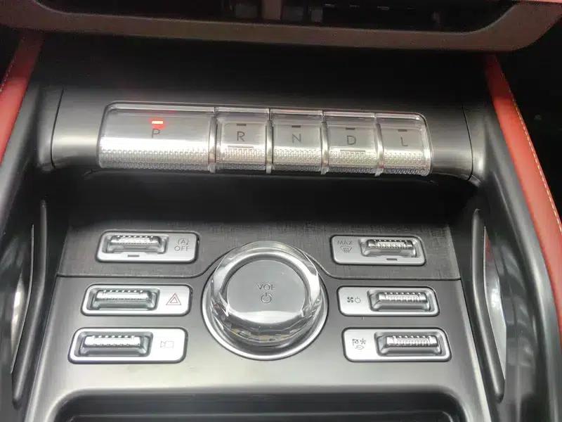 Navigator 2025 2.0T AWD Premium Edition — миниатюра 9