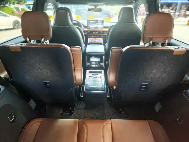 2020 Aviator 3.0T V6 AWD Executive Edition — миниатюра 13