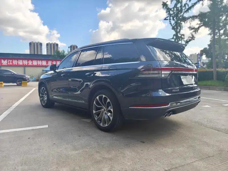 2020 Aviator 3.0T V6 AWD Executive Edition — миниатюра 4