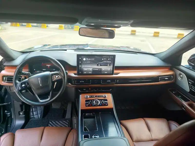2020 Aviator 3.0T V6 AWD Executive Edition — миниатюра 7