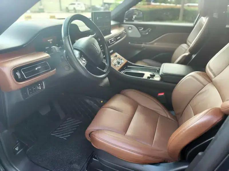 2020 Aviator 3.0T V6 AWD Executive Edition — миниатюра 10