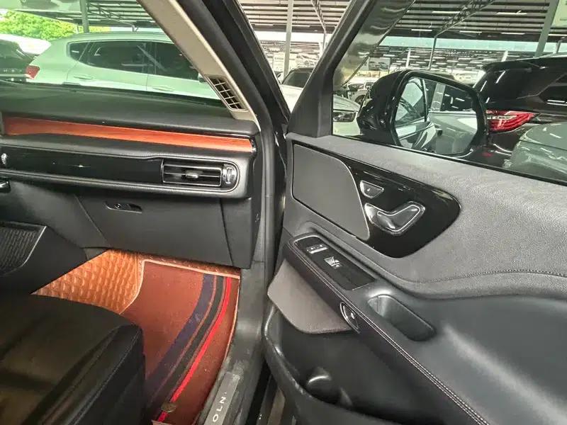 2021 Aviator 3.0T V6 AWD Premium Edition — миниатюра 14