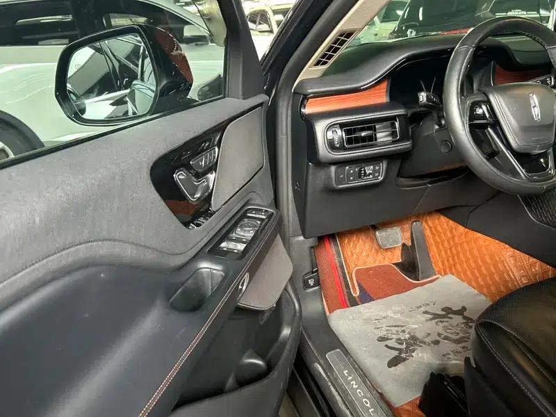 2021 Aviator 3.0T V6 AWD Premium Edition — миниатюра 16