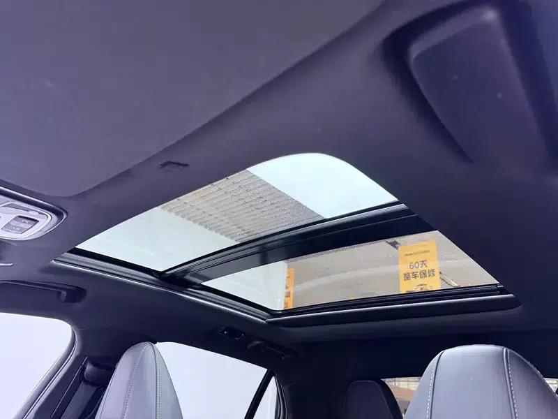 Lynk & Co 03 2023 2.0TD DCT Pro — миниатюра 19