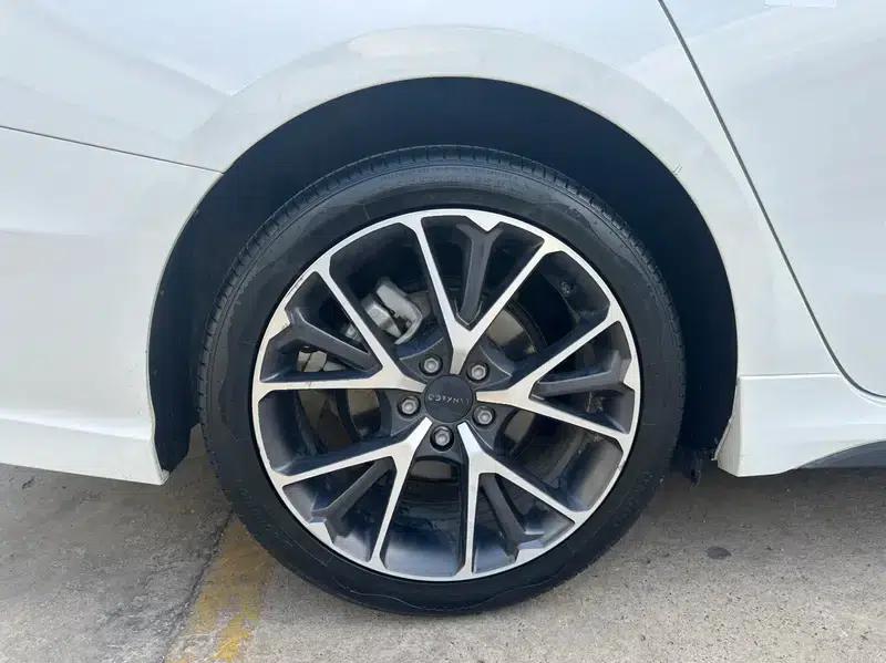Lynk & Co 03 2022 1.5TD DCT Pro — миниатюра 7