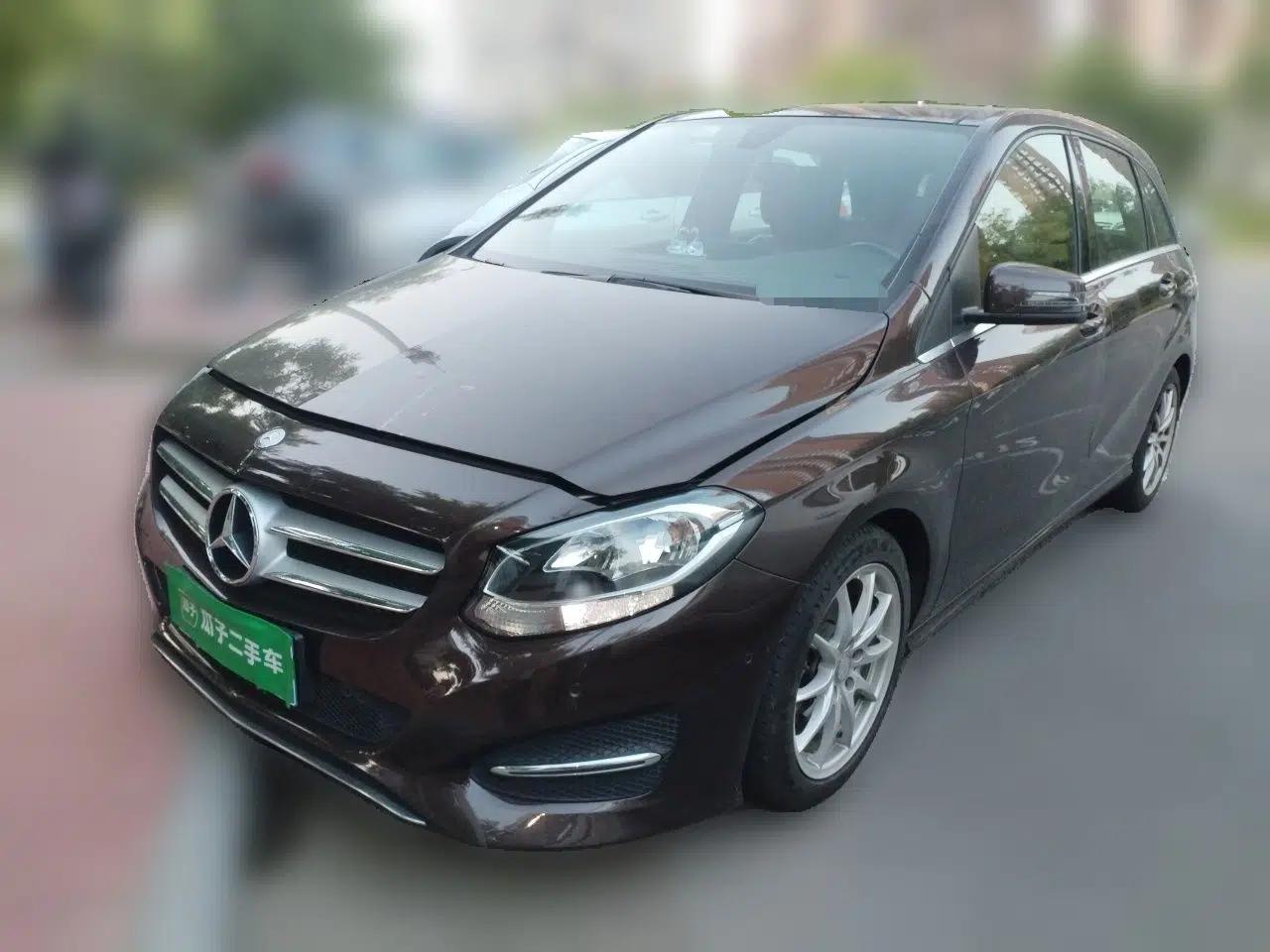 Mercedes-Benz B-Class 2015 B 200 Sport Edition — миниатюра 1