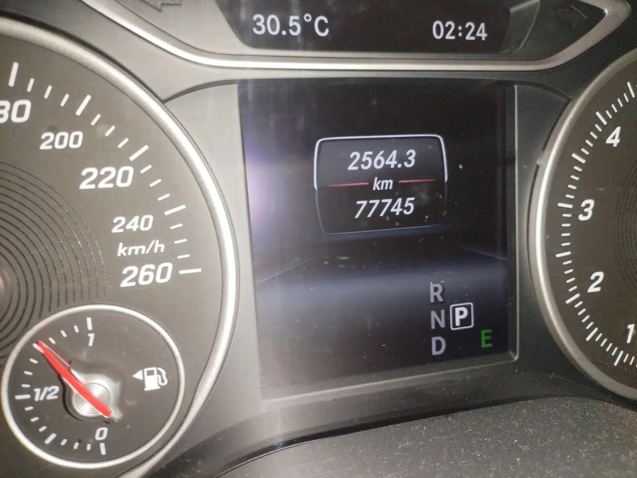 Mercedes-Benz B-Class 2015 B 200 Sport Edition — миниатюра 12