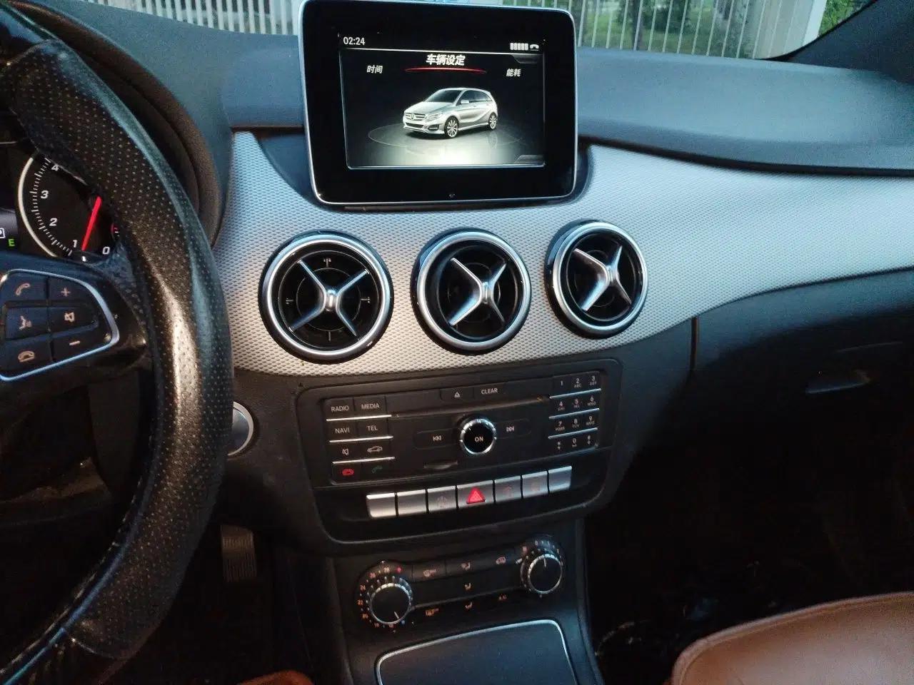 Mercedes-Benz B-Class 2015 B 200 Sport Edition — миниатюра 13