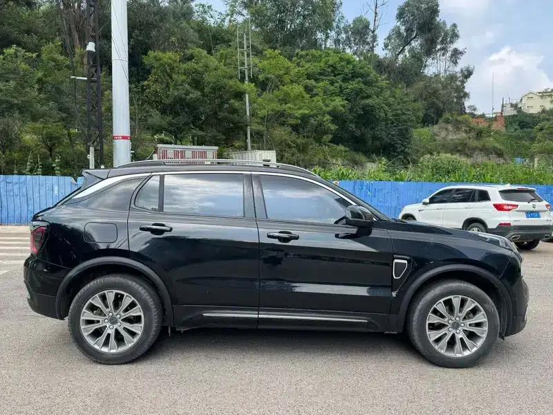Lynk & Co 01 2017 2.0T 2WD Pro Edition — миниатюра 6