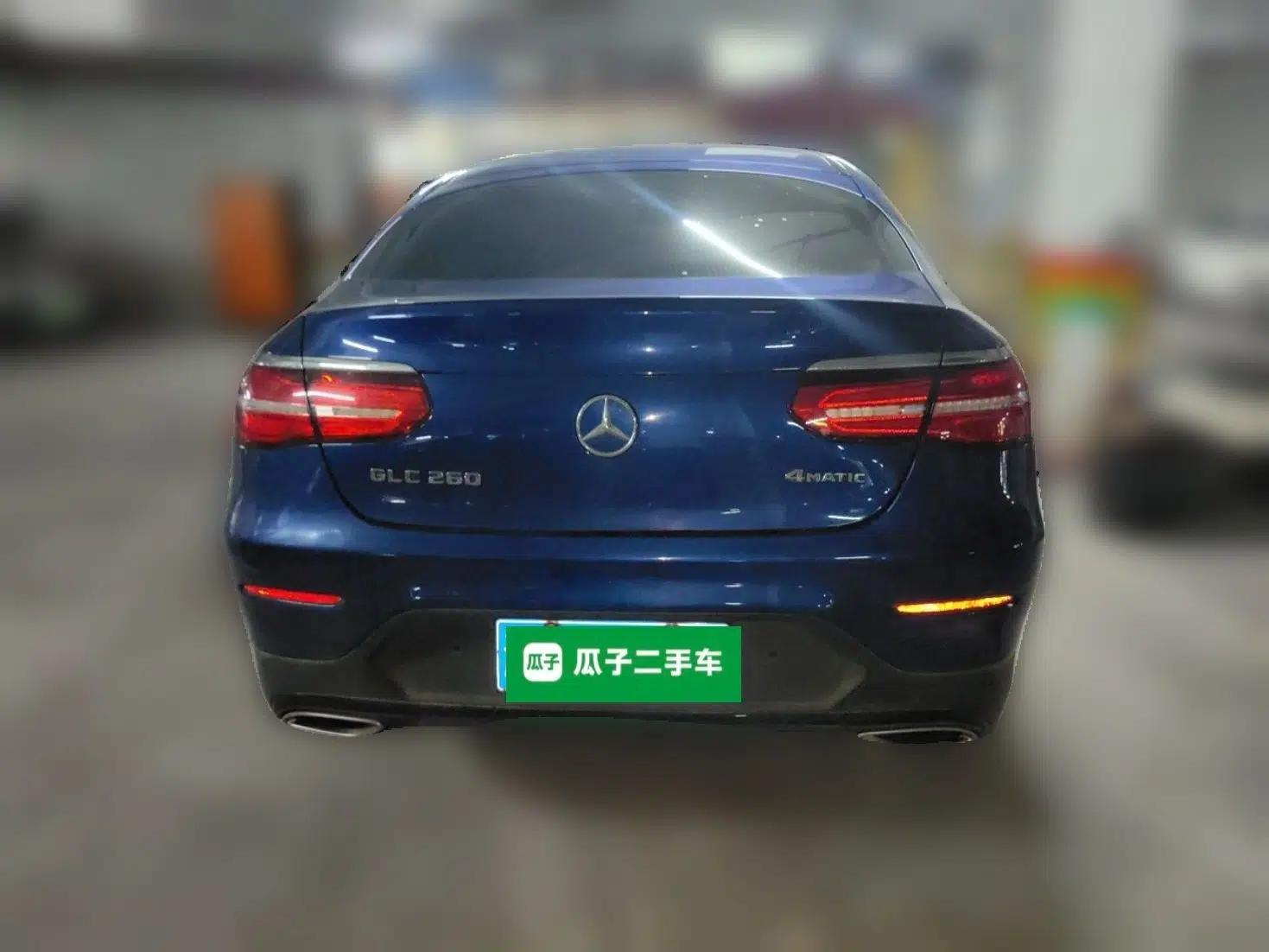 Mercedes-Benz GLC Coupe 2018 GLC 260 4MATIC Coupe SUV — миниатюра 5