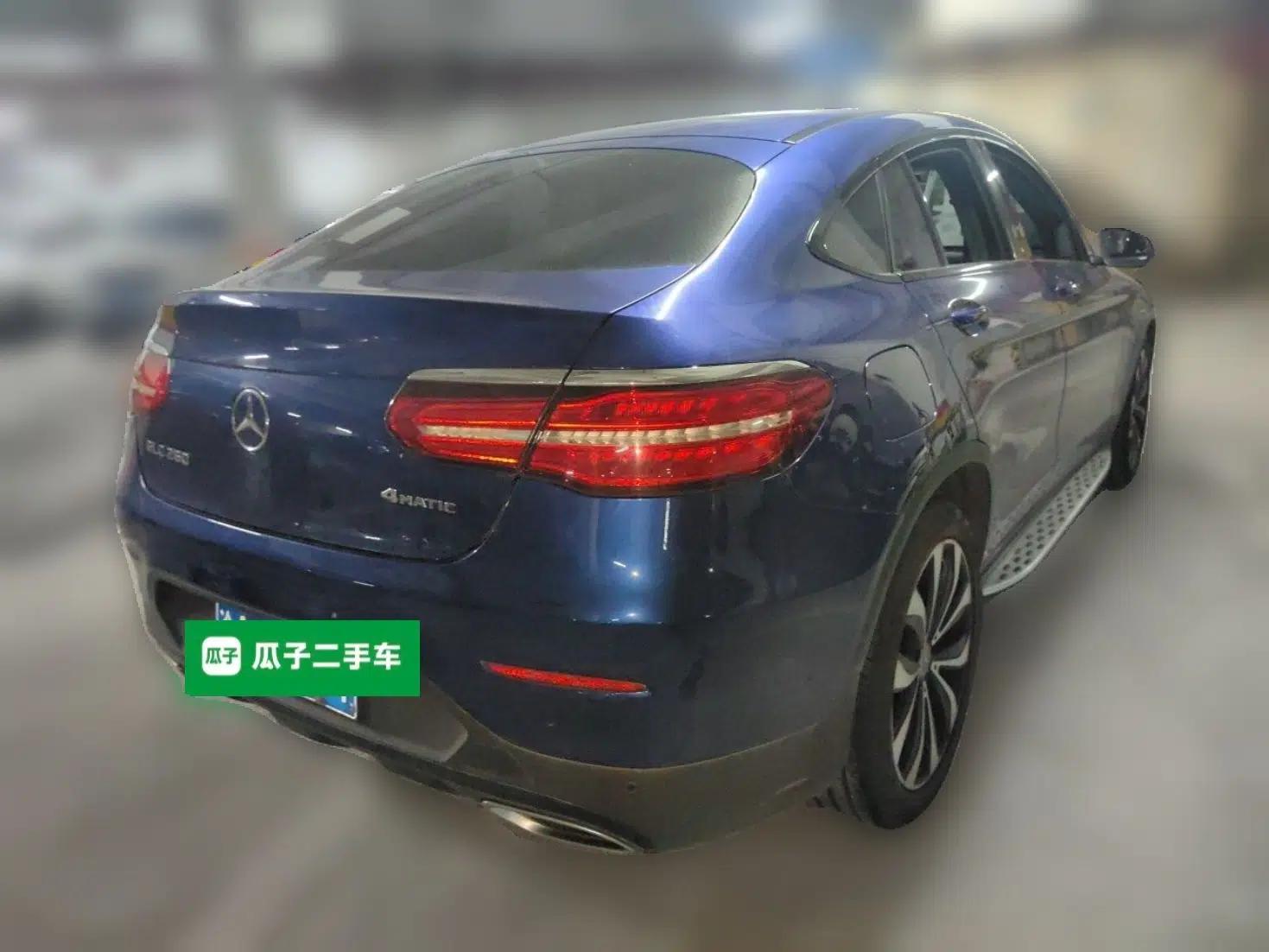 Mercedes-Benz GLC Coupe 2018 GLC 260 4MATIC Coupe SUV — миниатюра 6