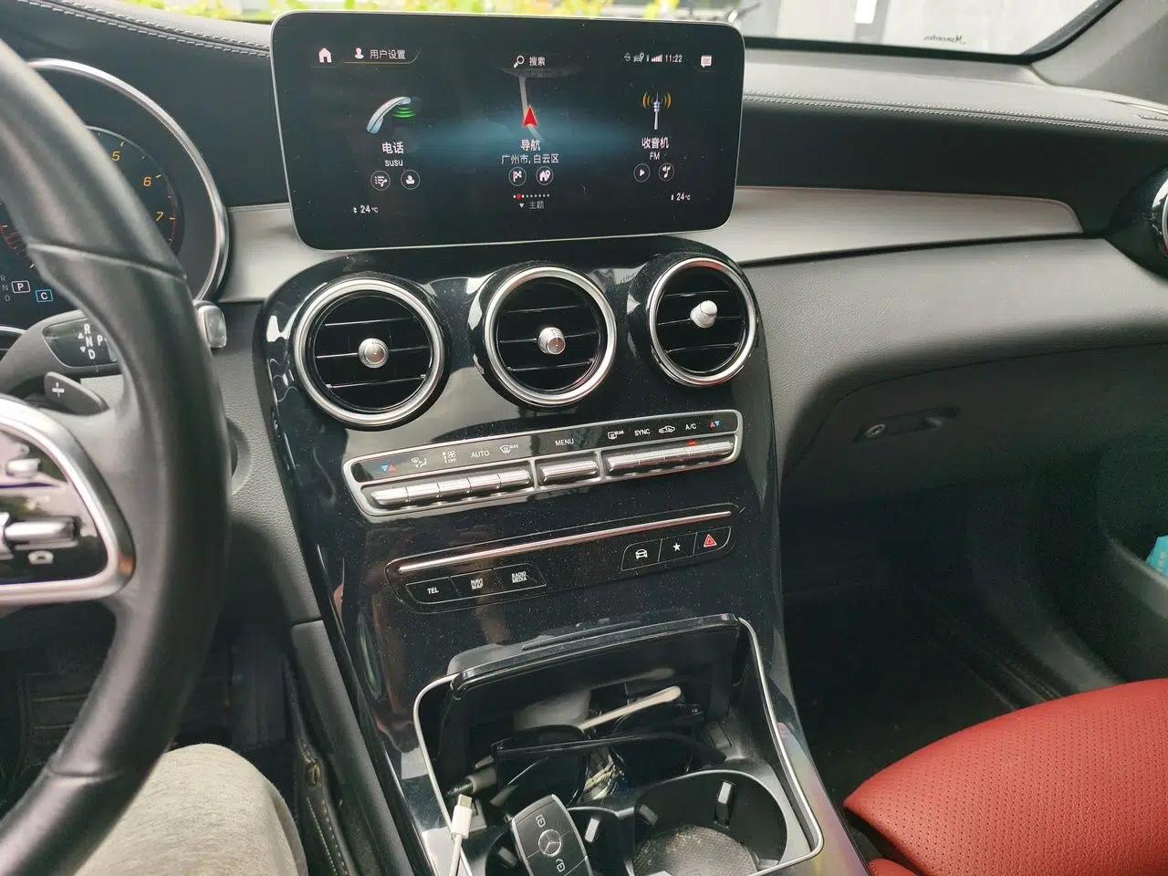 Mercedes-Benz GLC Coupe 2023 GLC 260 4MATIC Coupe SUV — миниатюра 13