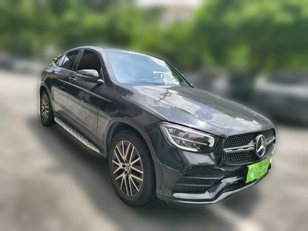 Mercedes-Benz GLC Coupe 2023 GLC 260 4MATIC Coupe SUV — миниатюра 3