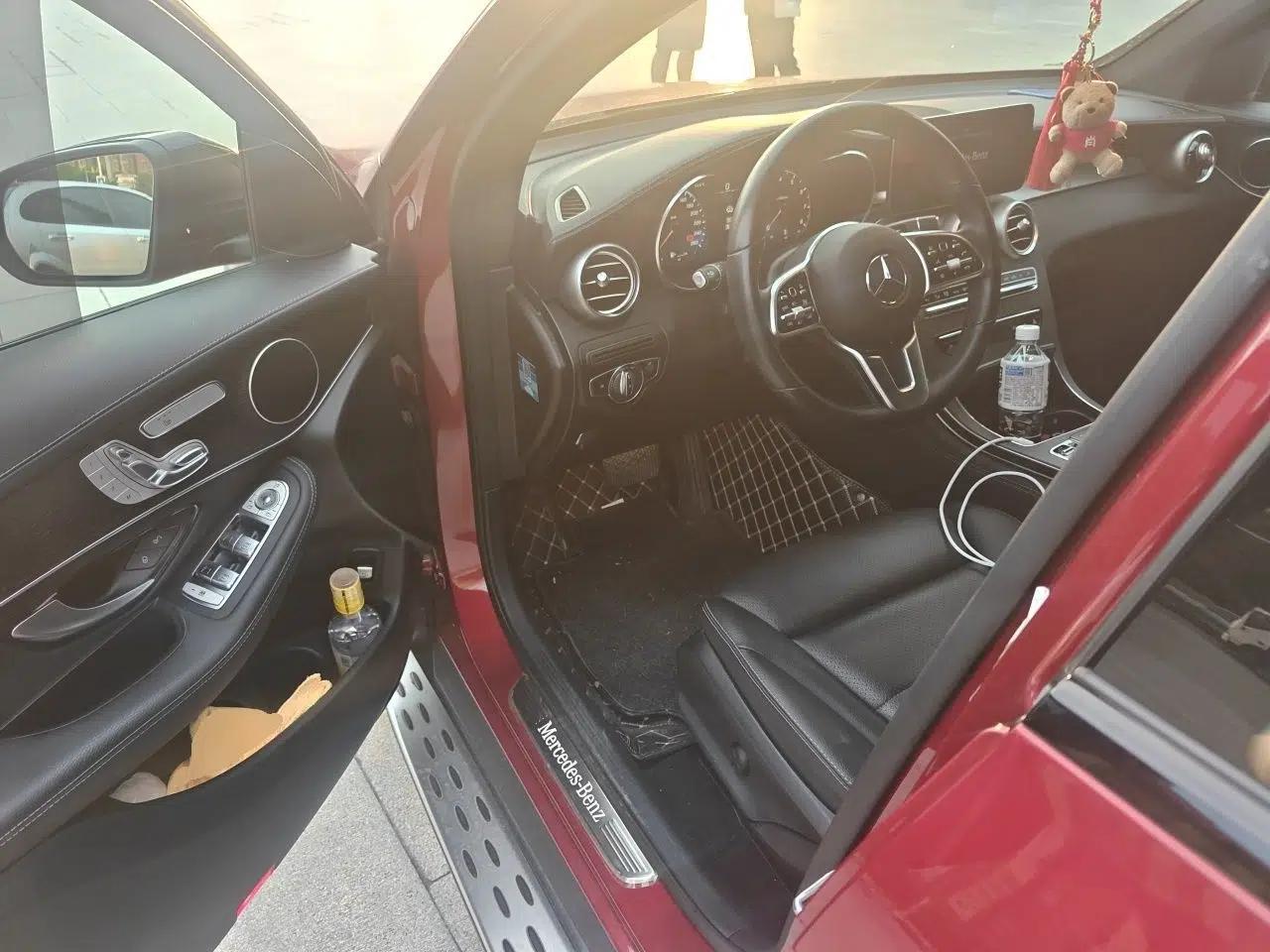 Mercedes-Benz GLC Coupe 2020 GLC 300 4MATIC Coupe SUV — миниатюра 16