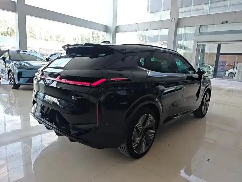 Lynk & Co 08 EM-P 2023 Model, 120km Long Range Halo — миниатюра 6