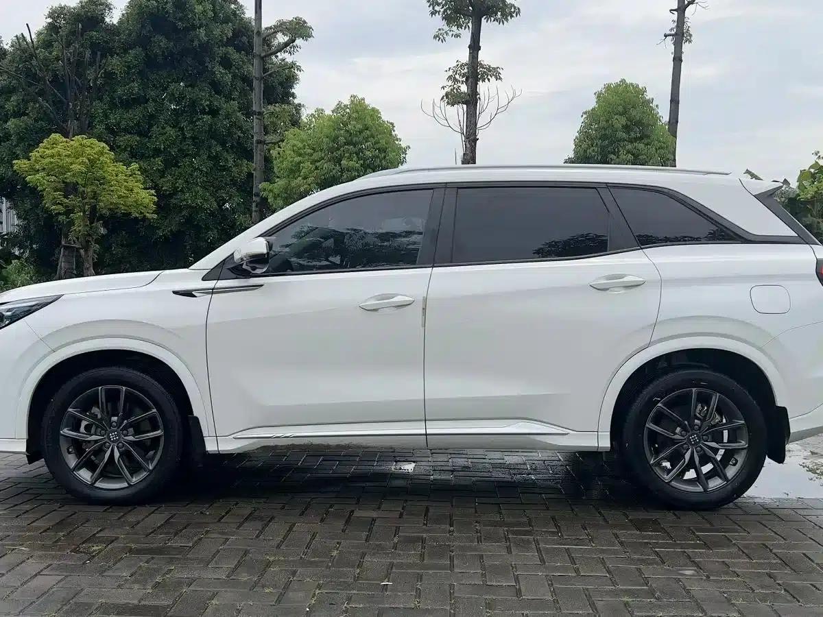 Blue Electric E5 2023 Model 1.5L DE-i 100KM Enjoyable Edition 7-Seater — миниатюра 5