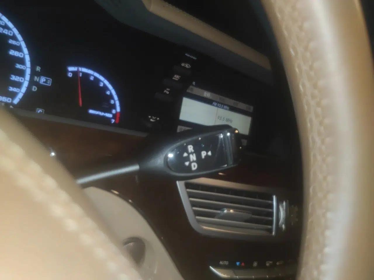 Mercedes-Benz S-Class AMG 2010 AMG S 65 — миниатюра 14