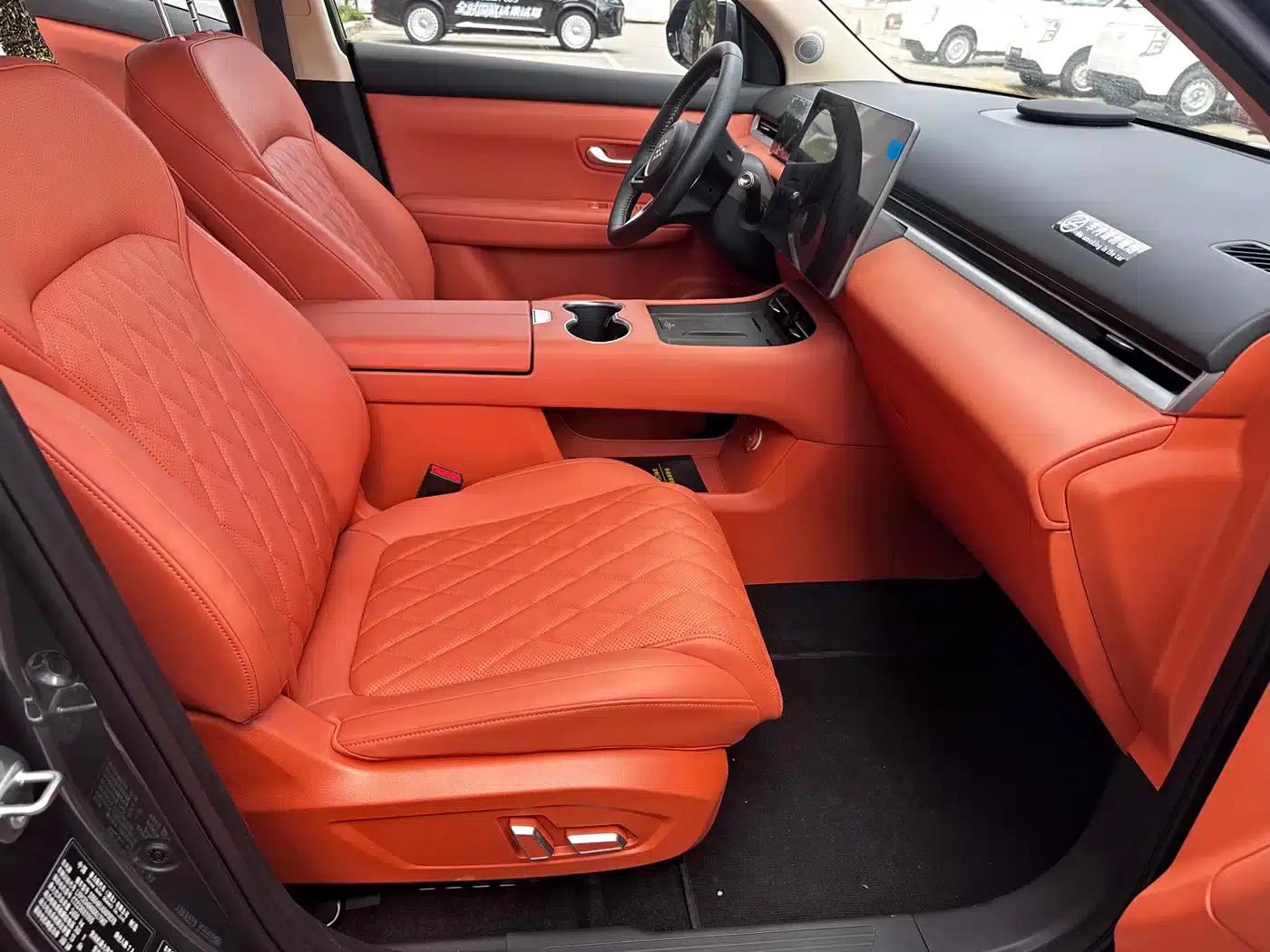 Blue Electric E5 PLUS 2026 Model, 165km Long Range First Enjoy Edition Ultra 7-Seater — миниатюра 11