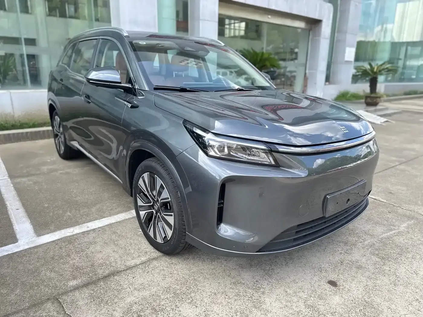 Blue Electric E5 PLUS 2026 Model, 165km Long Range First Enjoy Edition Ultra 7-Seater — миниатюра 3