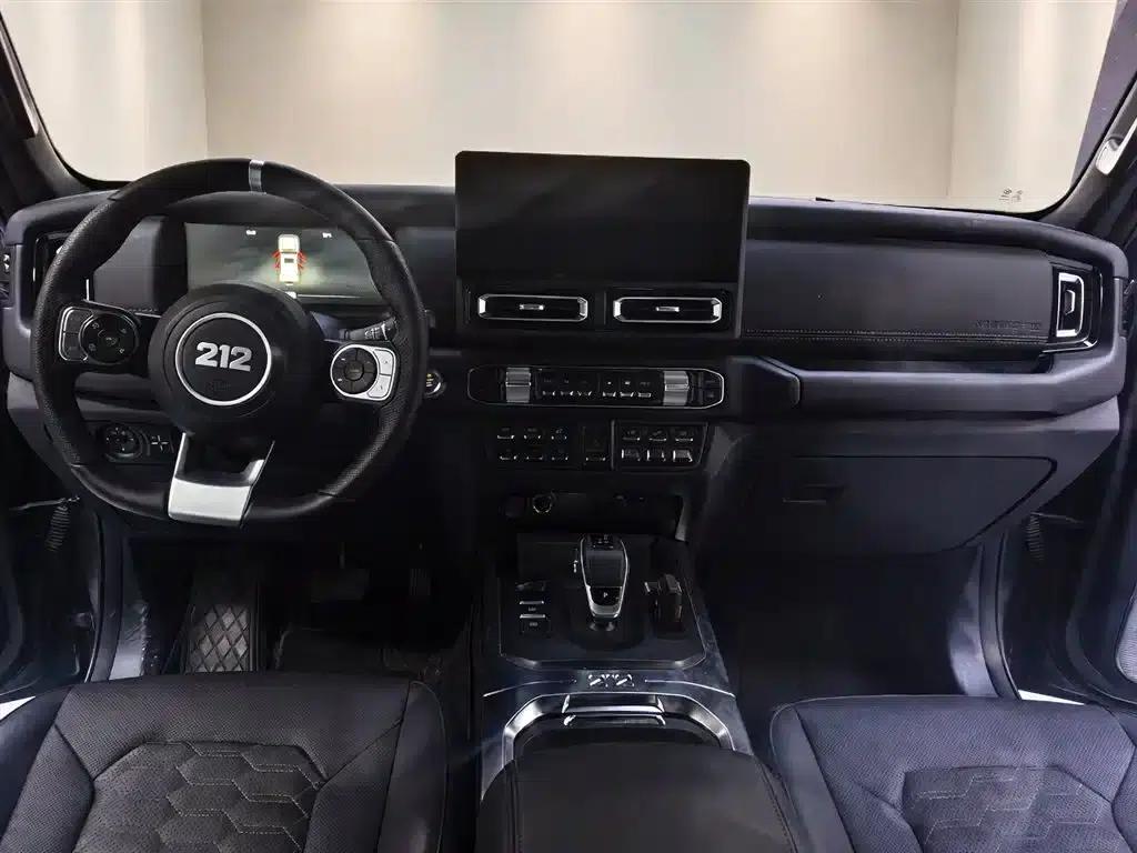 212 T01 2024 Explorer 2.0T — миниатюра 9