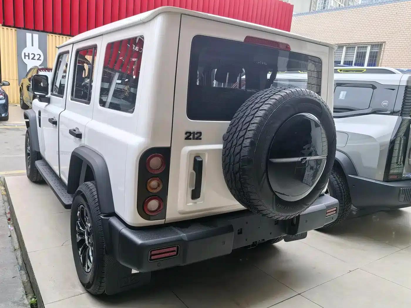 212 T01 2024 Explorer 2.0T — миниатюра 12