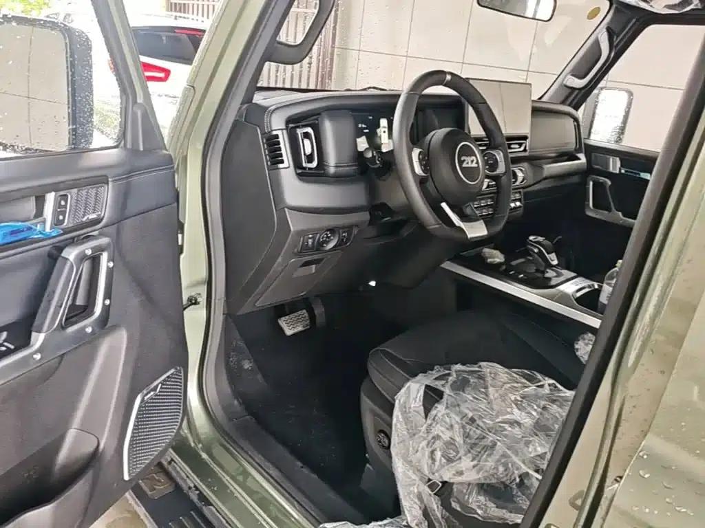 212 T01 2024 Explorer 2.0T — миниатюра 16
