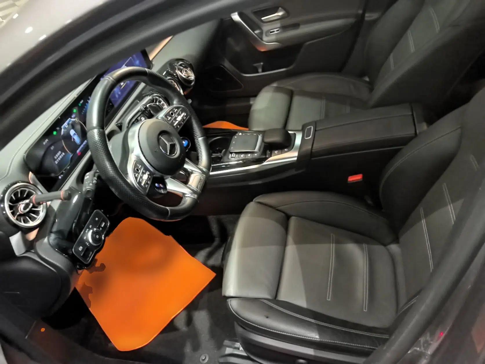 Mercedes-Benz A AMG 2020 Facelifted AMG A 35 4MATIC — миниатюра 23