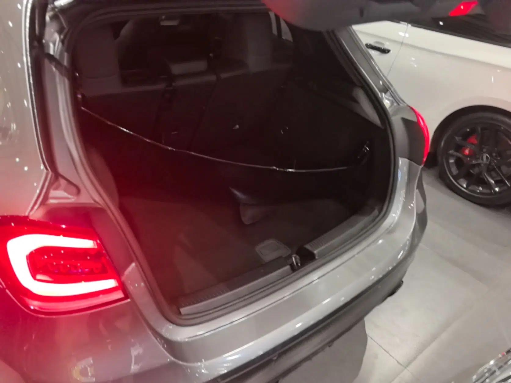 Mercedes-Benz A AMG 2020 Facelifted AMG A 35 4MATIC — миниатюра 28