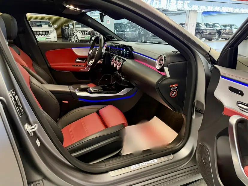 Mercedes-Benz A AMG 2023 AMG A 35 L 4MATIC — миниатюра 12