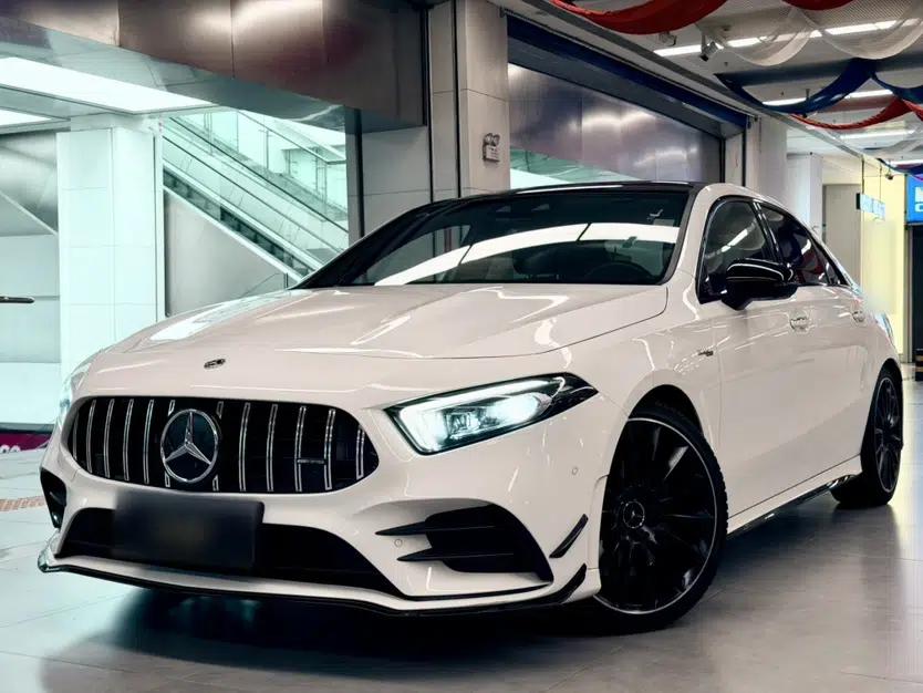 Mercedes-Benz A AMG 2022 AMG A 35 L 4MATIC — миниатюра 1