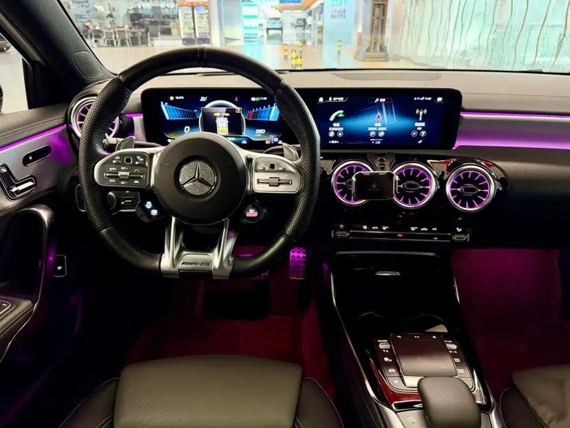 Mercedes-Benz A AMG 2022 AMG A 35 L 4MATIC — миниатюра 13