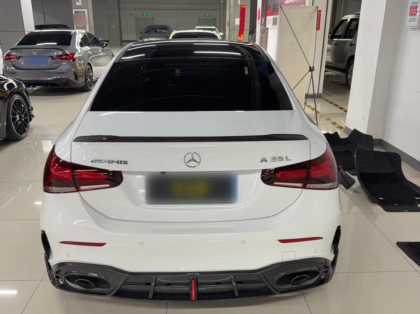 Mercedes-Benz A AMG 2022 AMG A 35 L 4MATIC — миниатюра 5